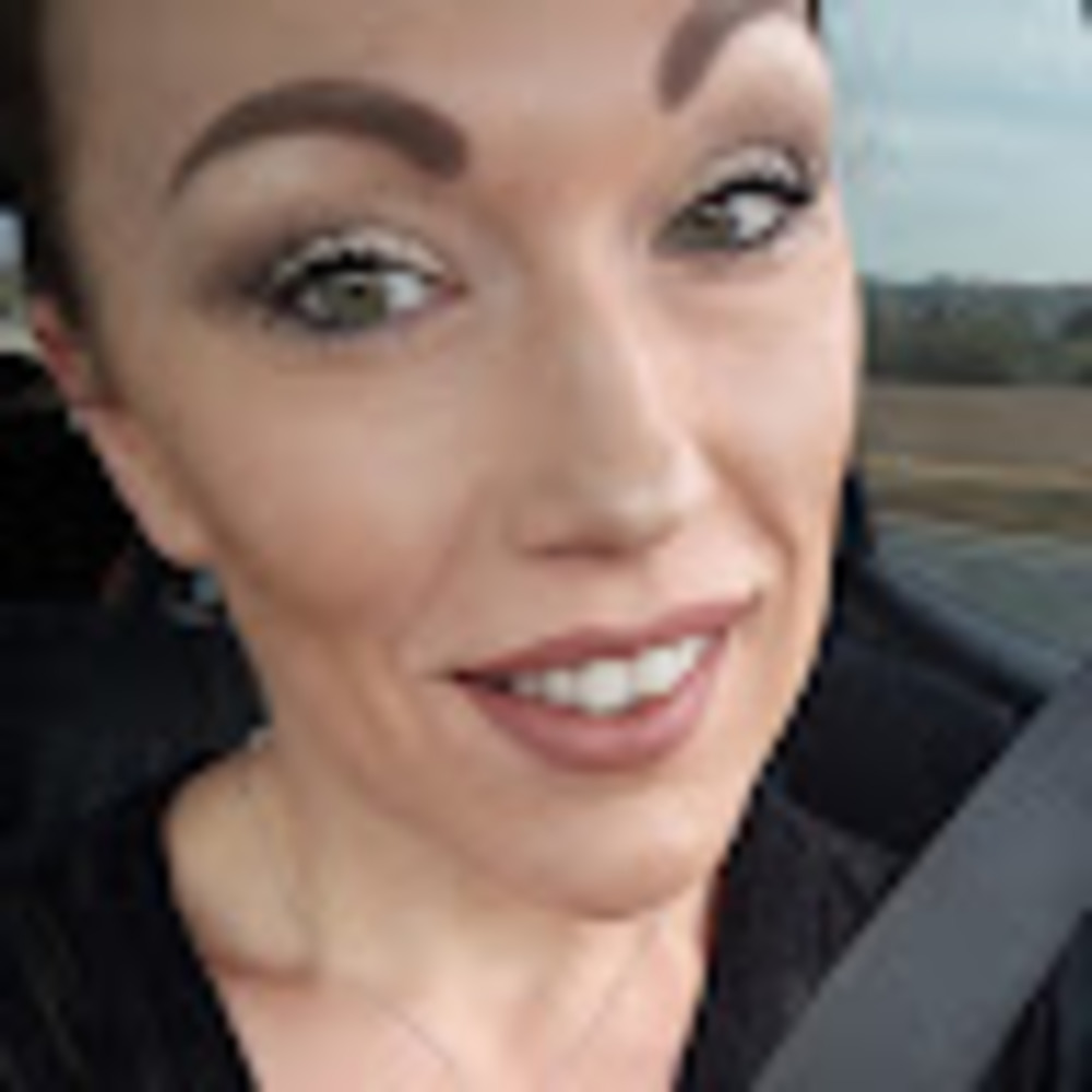 Meet your Posher, Leanne